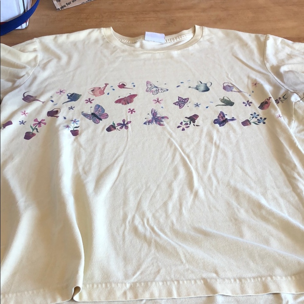 Yellow vintage tshirt